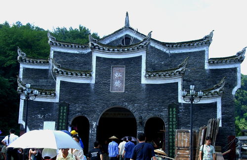 沱江上的水墨畫卷 湘西水鄉建筑風情